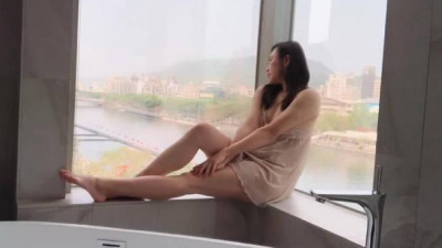 The sexy photographer who had a date with her outside the hotel couldn&#039;t bear it and was fucked so hard that she ejaculated on her face - Manman