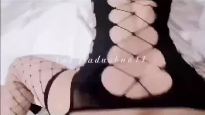 네 천한 약혼녀는 내가 사준 웨딩드레스를 입고 屌各种에게 갖가지 체조를 당했다